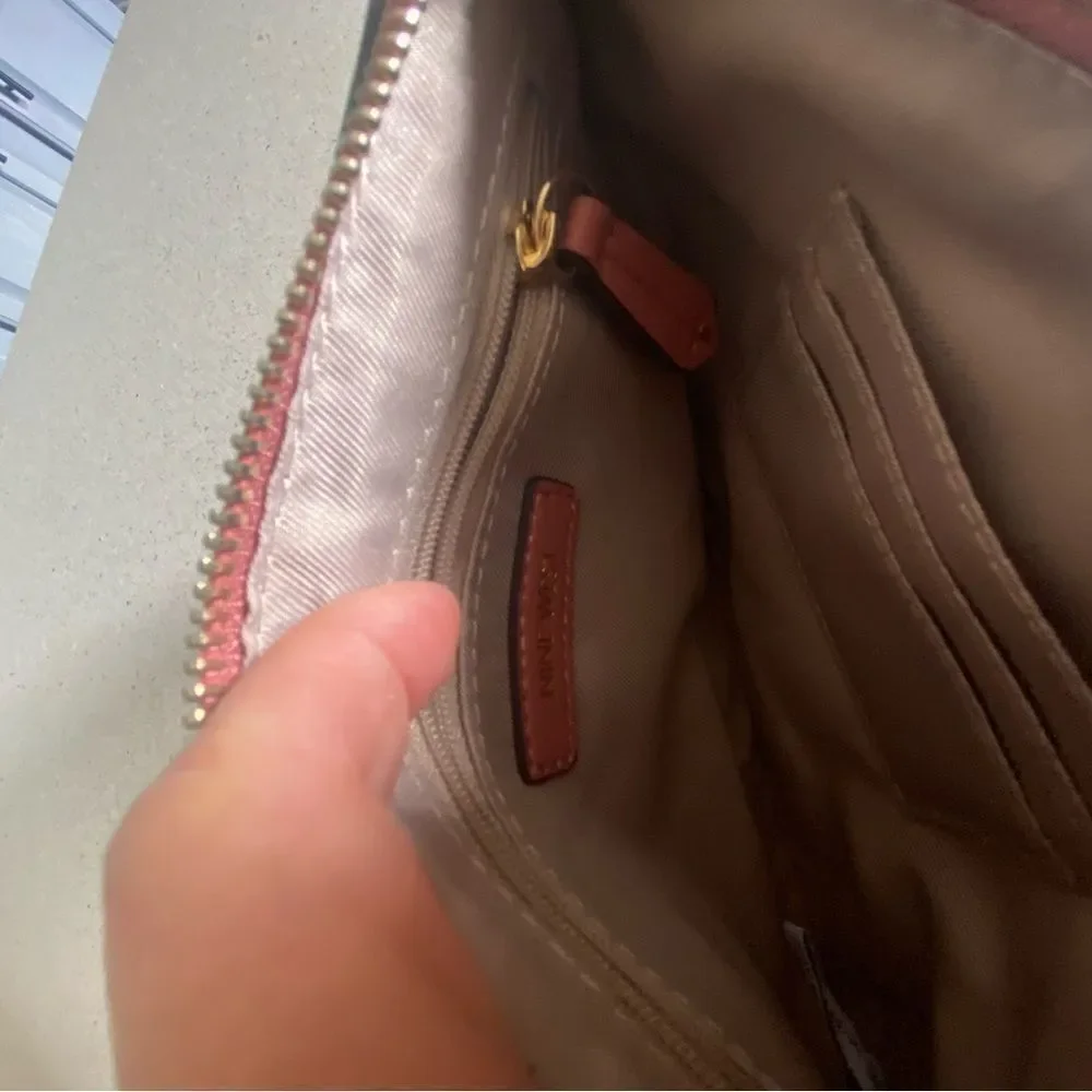 Women’s Nine West wristlet